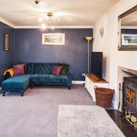 Charming 2 Bedroom Flat In The Heart Of Kirriemuir Exterior foto