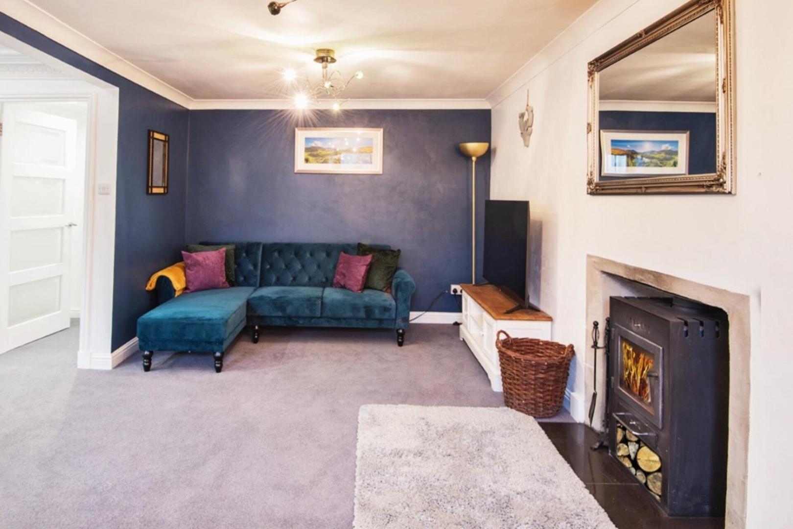 Charming 2 Bedroom Flat In The Heart Of Kirriemuir Exterior foto